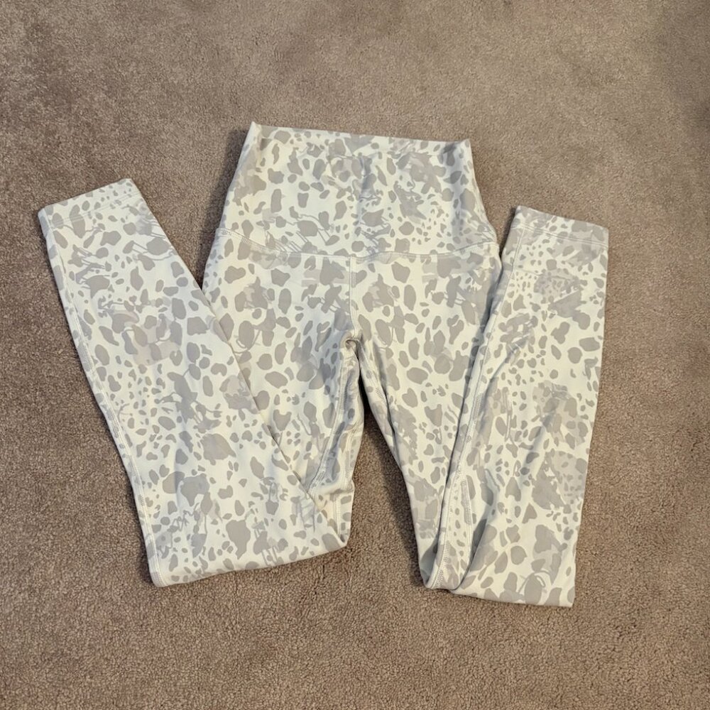 Lululemon High Rise Align Pant 25” White Cheetah 2